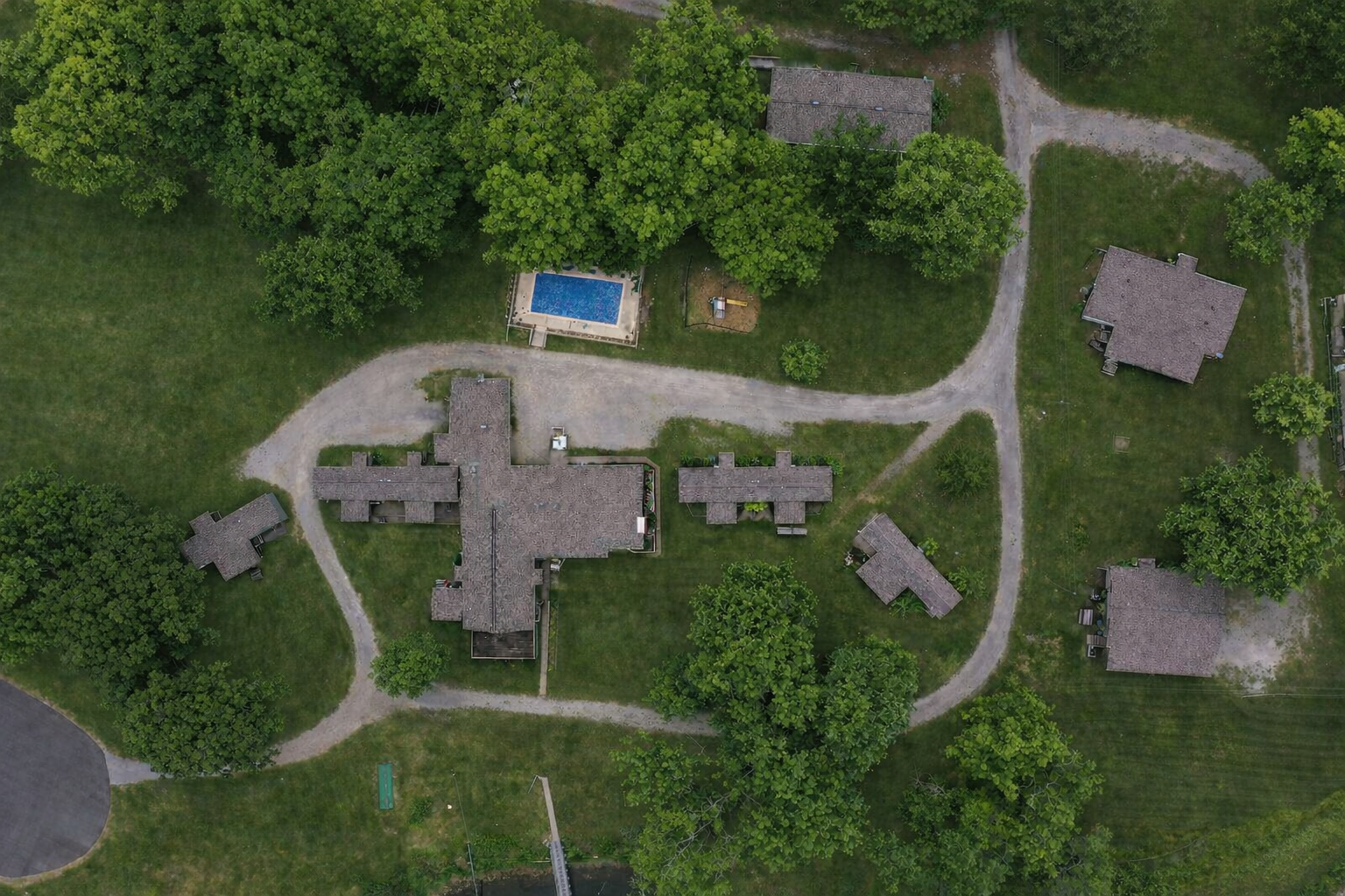 Overhead Property Map of the White Hole Resort